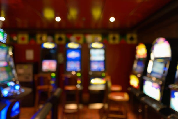 Live blackjack in our dktoto studio during evening hours. Live-dealer blackjack table streaming in HD from dktoto broadcast studio