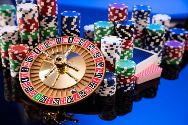 dktoto live blackjack table with dealer in HD studio
